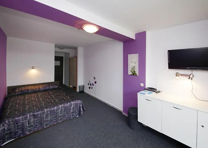 Хотел Vladislav (adults Only) Варна